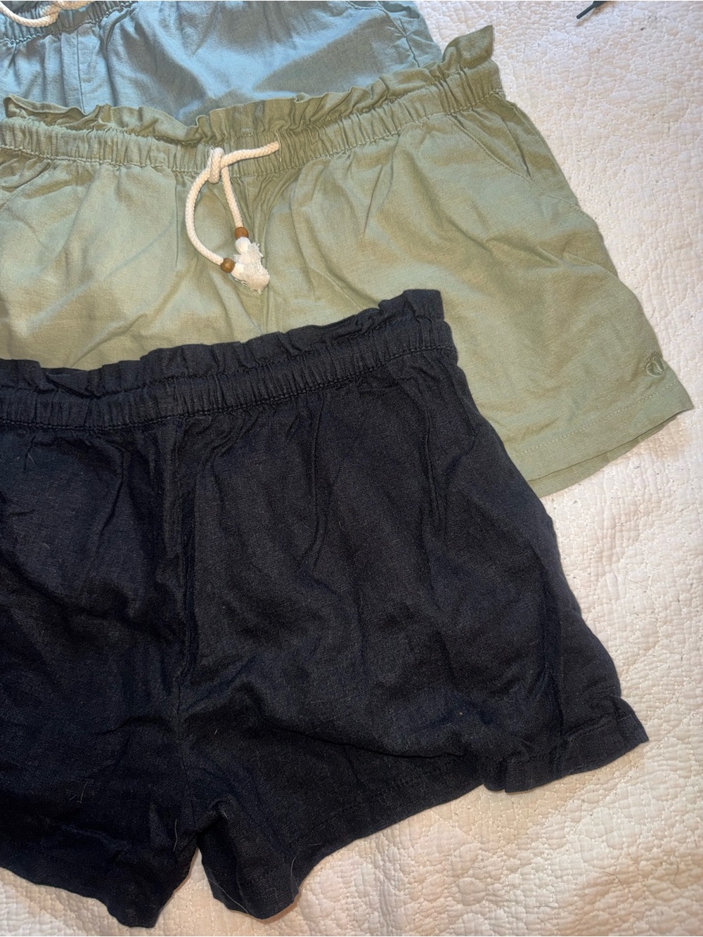Linen Shorts (Black, Sage, Light Blue) - Picture 3 of 4
